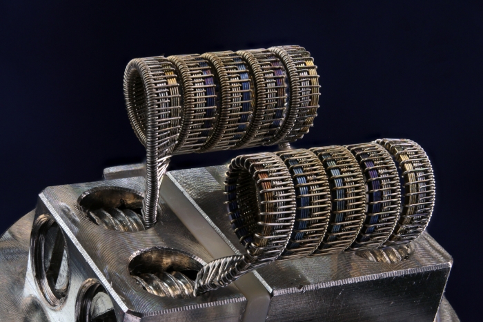 Half-Pitchfork V2 Dual Handmade Coil 0.12 Ohm - Cushion Vapor